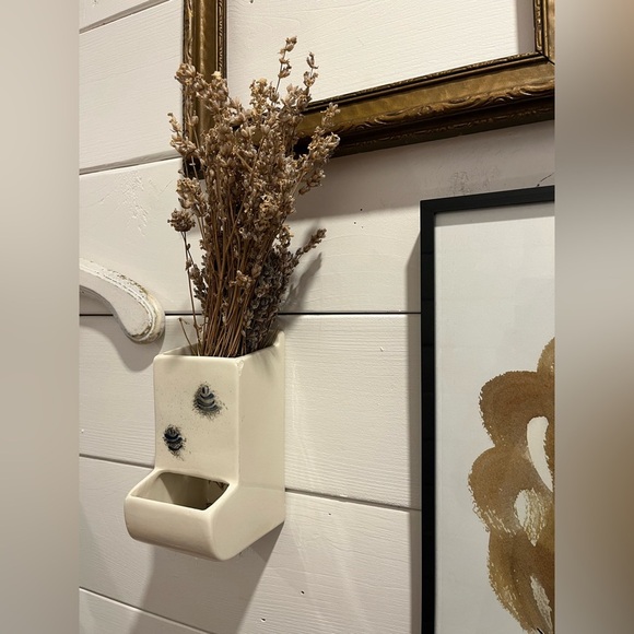 🩶Ceramic Match Holder – Wall Mount - Picture 4 of 15